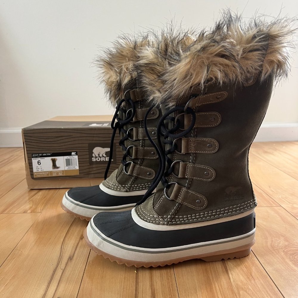 Sorel Boots Joan Of Arctic Green Nori Suede Waterproof Faux Fur Tall Snow Size 6